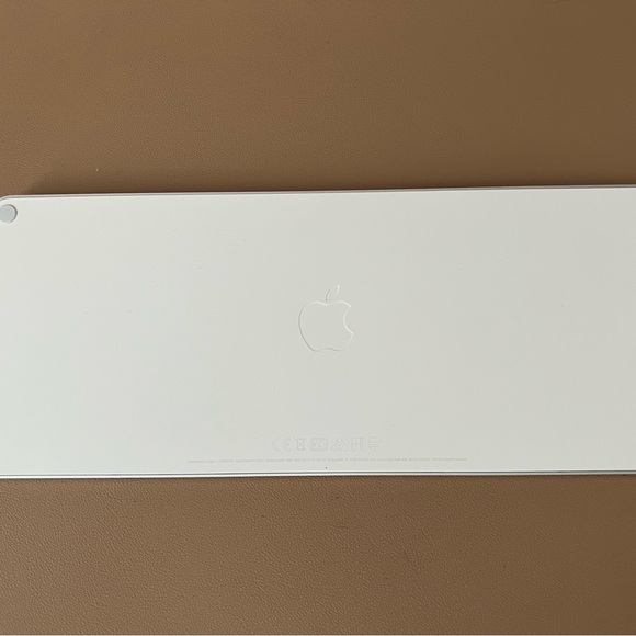 Apple Wireless Magic Keyboard - Picture 4 of 4